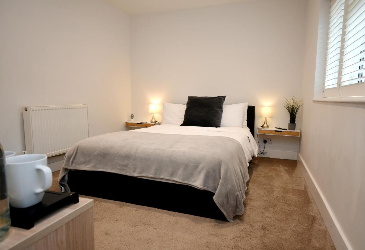 °HOTEL APPLE TREE PLACE B&B TADLEY 4* (United Kingdom) - From US$ 116 ...